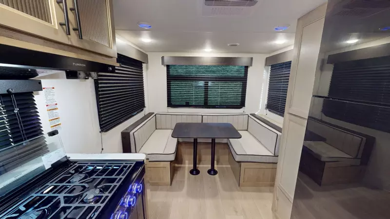 20RDSEBL Floorplan Main Room