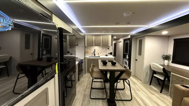 275RL Floorplan Main Room